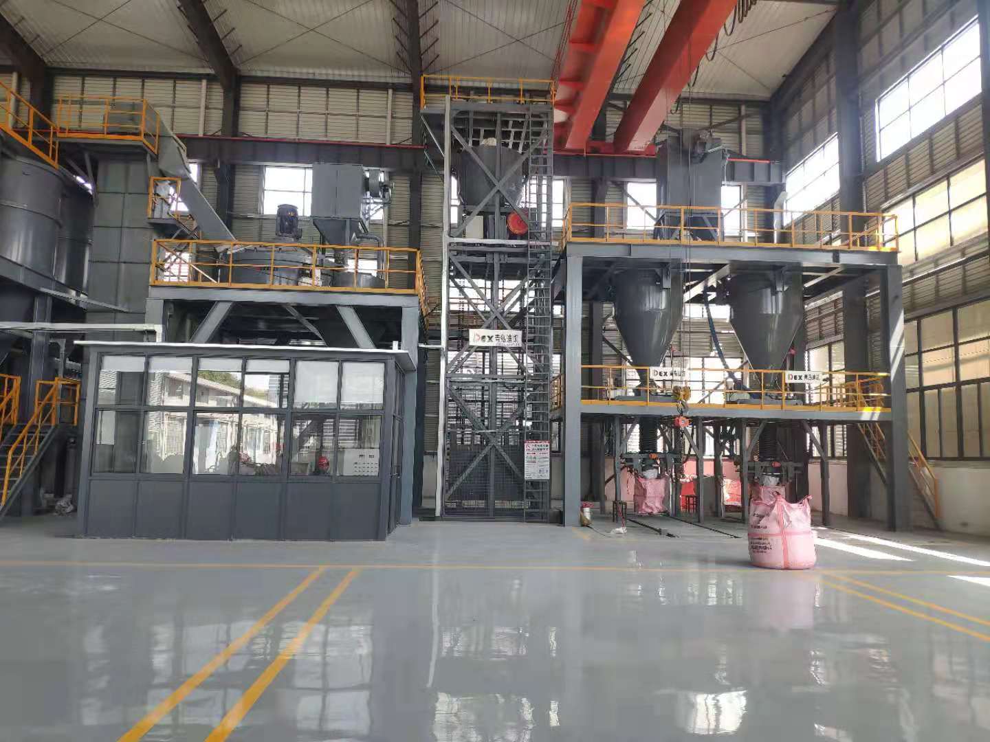 专业处置，稳固未来 - 青岛迪拓环境设备有限公司：您可信赖的危废固化系统解决方案伙伴