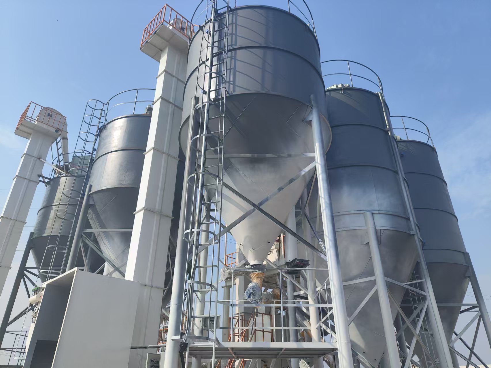 破解飞灰处置痛点 青岛迪拓危废处理设备筑牢环保防线