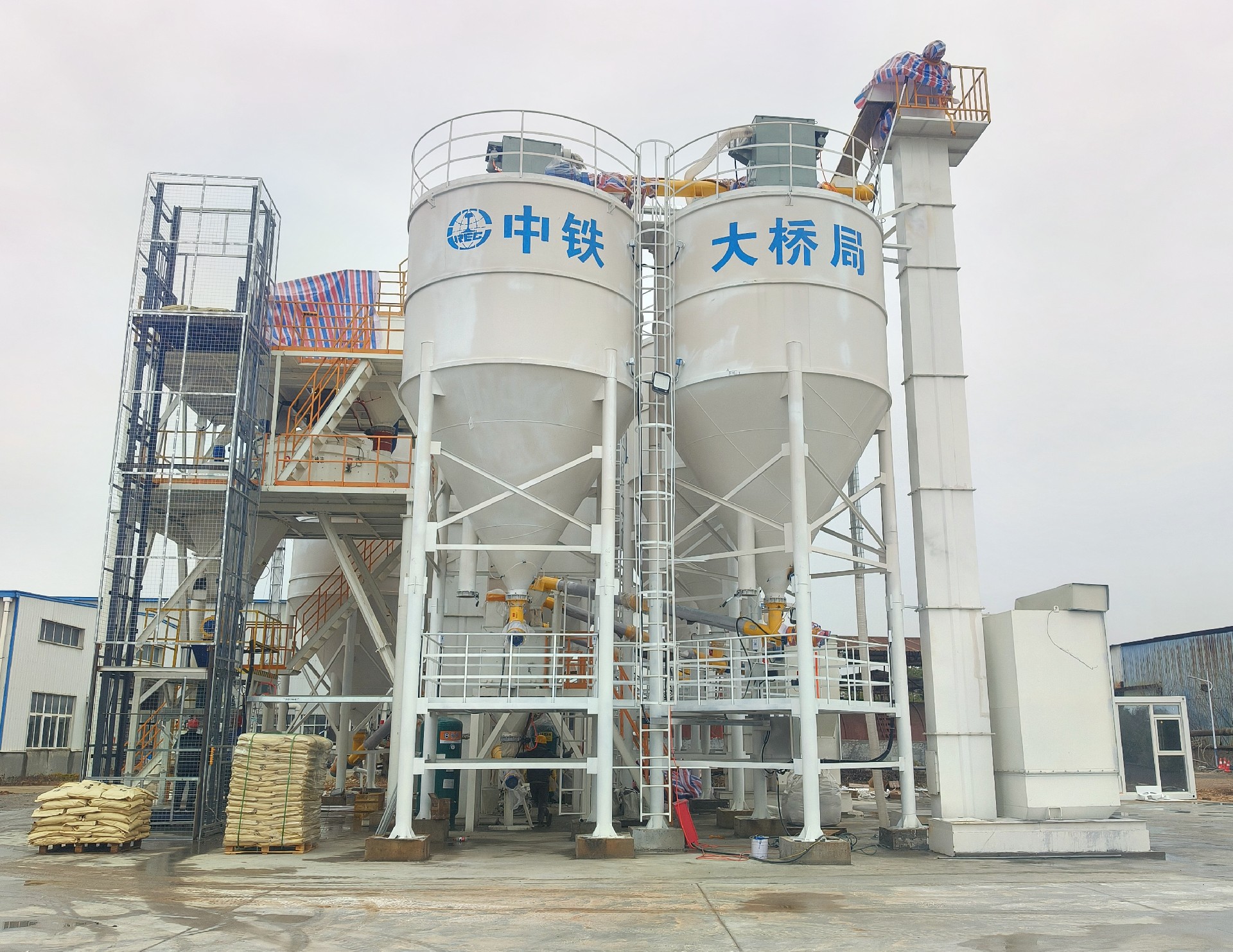 青岛迪拓环境设备有限公司——环保固废处置设备专业制造商，助力绿色循环经济发展